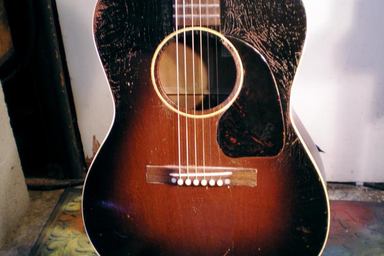 Gibson J45